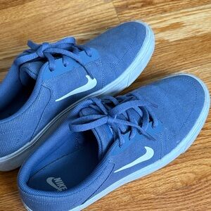 Nike Men's Classic Blue Sneakers